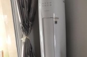 格力柜式空调过滤网拆卸方法详解（快速清洁空调过滤网）