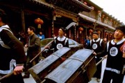 反恐模拟器中土匪角色如何抢劫？