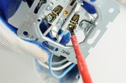 电瓶车插电使用方法是什么？需要注意什么？