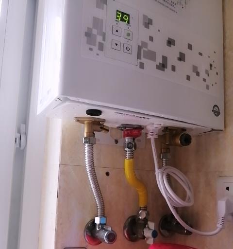 樱花燃气热水器E7故障解决方法（樱花燃气热水器E7代码含义及维修方法）