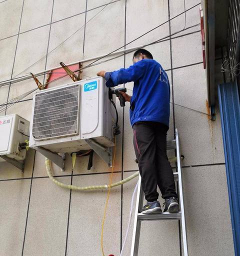 空调水源解析（探索空调工作原理及利用冷凝水的可能性）