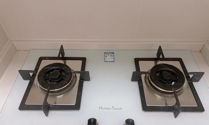 解决家里油烟机反烟问题的有效方法（让油烟机高效运转）