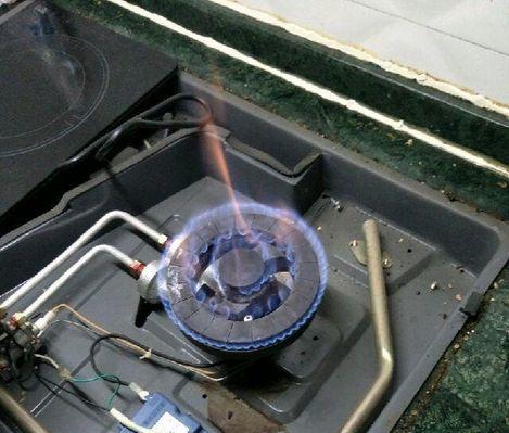 燃气灶维修故障大揭秘（热水不足）