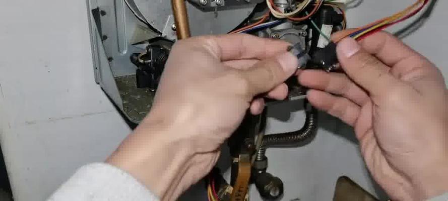 万和热水器E2故障代码判断及解决办法（排查E2故障代码的步骤和常见解决方法）