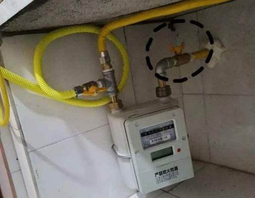 燃气灶总成漏气的维修方法（如何安全有效地修复燃气灶总成漏气问题）