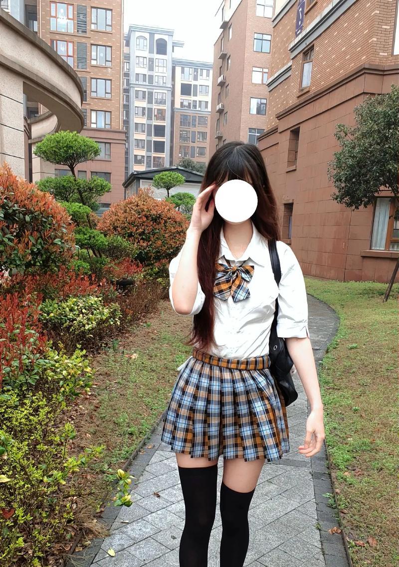 雨天如何用手机拍摄JK制服？需要哪些拍照技巧？