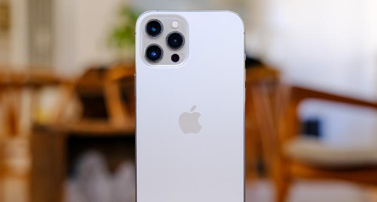 新手机拍照性能为何出色？价格实惠的原因是什么？