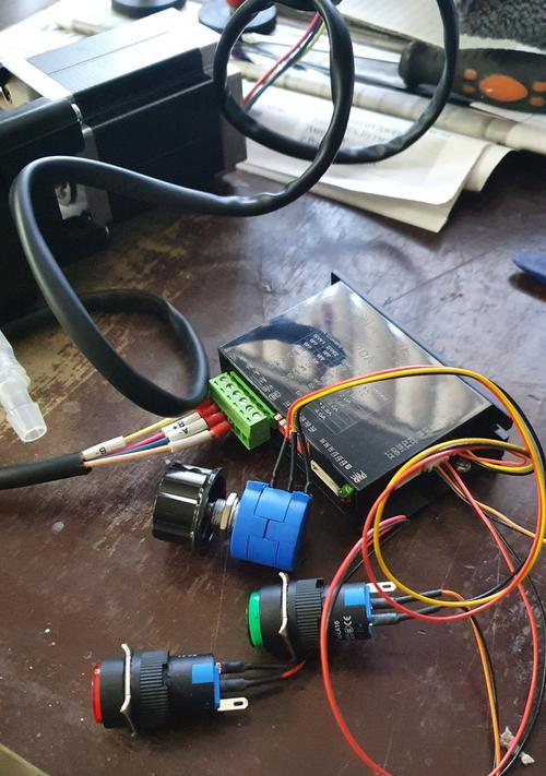 热水器软管的固定器具体名称是什么？固定器的正确安装方法是什么？