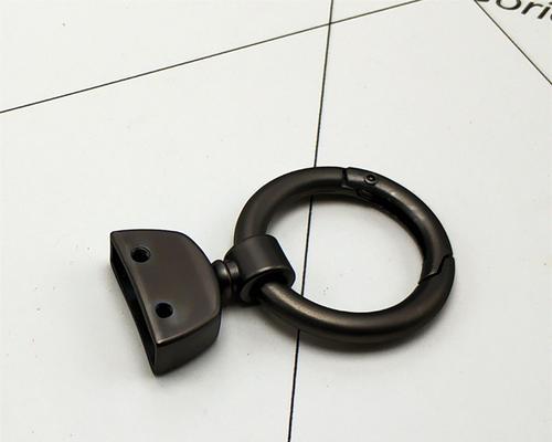 苹果充电器中的潮牌弹簧有何特殊之处？它的工作原理是什么？