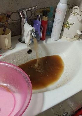 热水器楼道管道的清洗方法是什么？如何安全有效地清洗热水器楼道管道？