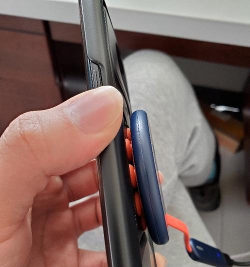 手表无线充电器吸盘损坏如何修复？维修费用大概是多少？