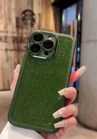 手机壳子苹果绿色硅胶是什么材质？有什么特点？