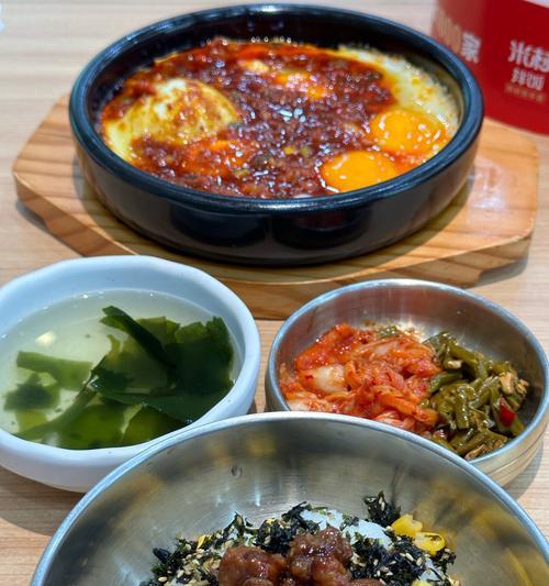 米村拌饭手机支架使用方法是什么？
