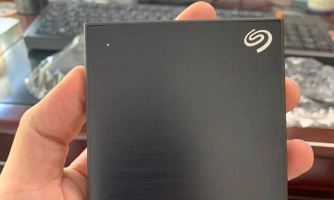 婴童移动硬盘使用时应注意什么？如何安全传输数据？