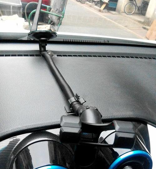 仿赛中间手机支架的底座怎么选？哪种更稳定？