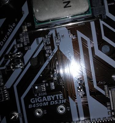 怎么调技嘉主板的灯光？灯光效果如何自定义？