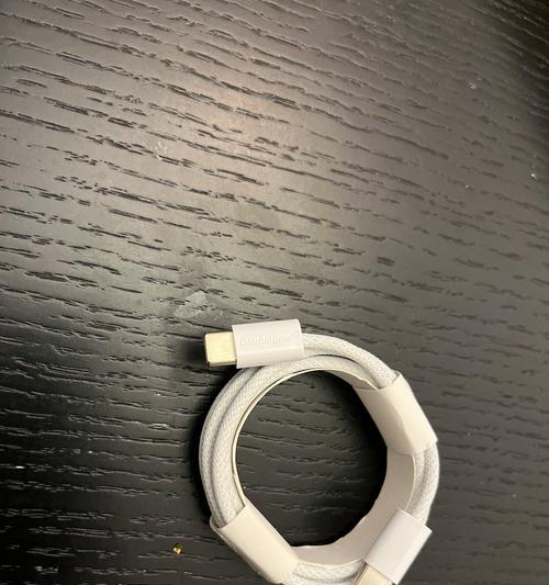 苹果手机充电器如何正确插入？使用时需要注意什么？