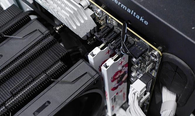 i7处理器使用风冷散热器效果如何？选择风冷散热器的注意事项是什么？