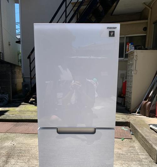 夏普冰箱显示屏故障解决方案（夏普冰箱显示屏故障排查和修复指南）